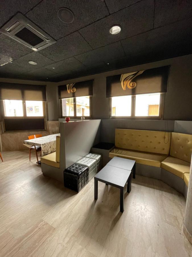Hotel Sant Celoni Eksteriør bilde