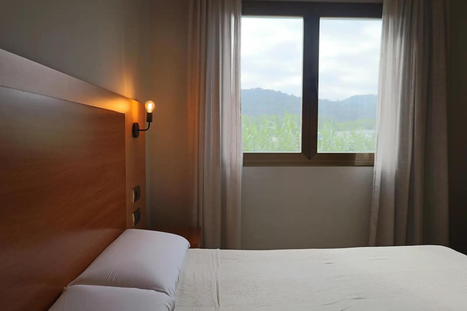 Hotel Sant Celoni Eksteriør bilde
